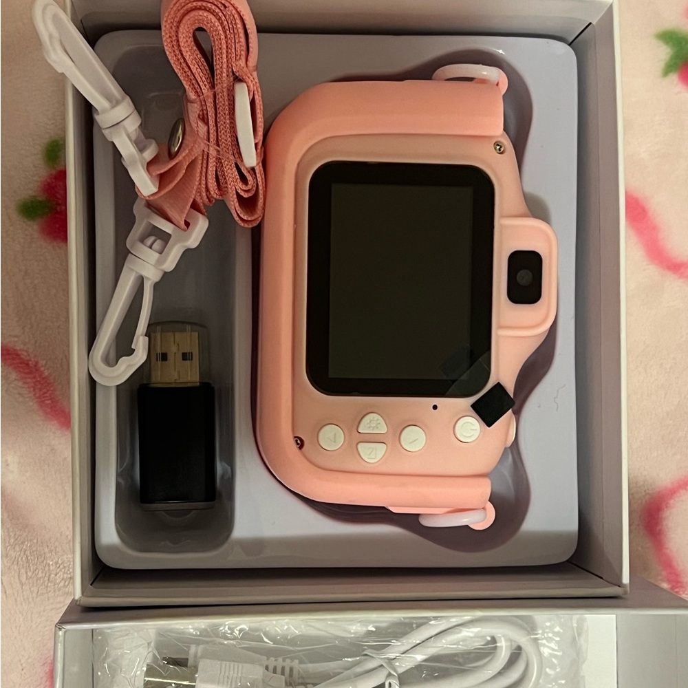 Pink digital camera - Picture 4 of 4
